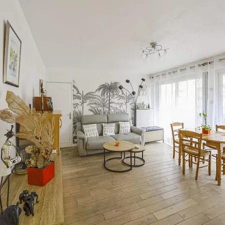 Labrouste Et Son Balcon - Welkeys