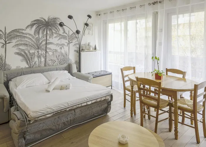 Labrouste Et Son Balcon - Welkeys Apartamento *