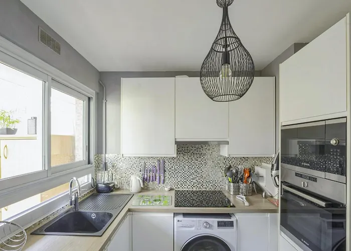 Labrouste Et Son Balcon - Welkeys Apartamento
