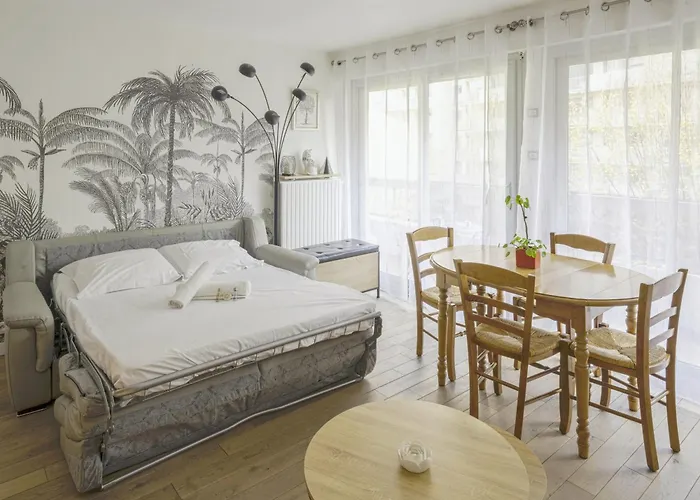 Labrouste Et Son Balcon - Welkeys Apartamento *